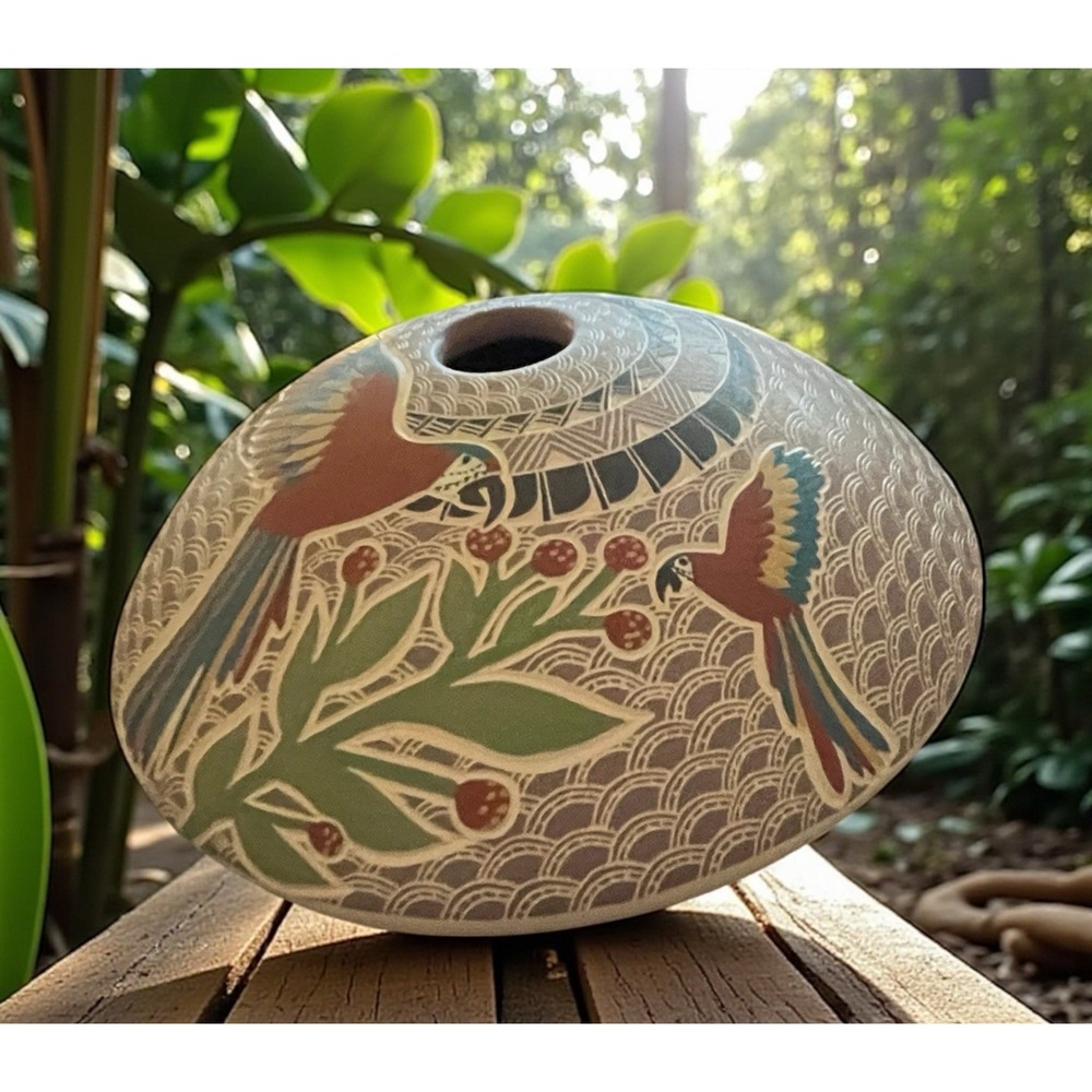 Mata Ortiz Pottery Seed Pot Janet Pedregon‎ McCaw Parrot Mexico Art Clay Ceramic